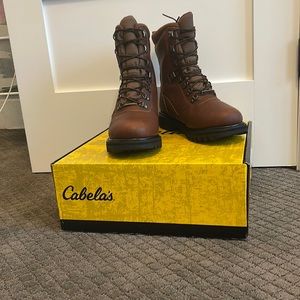 Never worn brand new size 9 out door boots